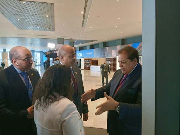 06dd29e4-4d27-4ca3-a65d-d1f8cc9802a6