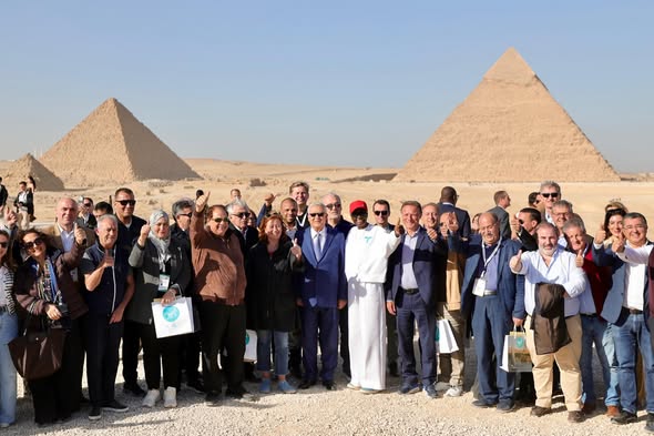 591729913_1390460155768542_8233876748773090463_n